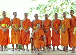 ทุกการเรียนรู้นำไปสู่การพัฒนา กับการปิดทองหลังพระของ “กลุ่มเพื่อชีวิตดีงาม” คณะสงฆ์กลุ่มเพื่อชีวิตดีงาม ในยุคเริ่มแรก