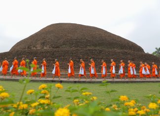 ขันติและสามัคคีธรรม… รำลึกวันอัฏฐมีบูชา ขอขอบคุณภาพ พระนวกะโพธิรุ่นที่ ๗ โดย สถาบันพระวิทยากร วัดสระเกศราชวรมหาวิหาร