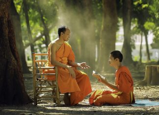 Q&A ตอบปัญหาเรื่องการพูดและการฟังอย่างมีสติ กับ พระมหาขวัญชัย กิตติเมธี ปธ.๙ ดร. ขอขอบพระคุณ ภาพจากสถาบันพระวิทยากร วัดสระเกศฯ