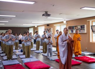 ๒ วัน ๑ คืน กับการปฏิบัติธรรม ณ ศูนย์ฝึกสมาธินานาชาติ LOTUS LANTERN โดย พระมหาอภิชาติ ธมฺมาภินนฺโท การปฏิบัติธรรม ณ ศูนย์ฝึกสมาธินานาชาติ LOTUS LANTERN โดย พระมหาอภิชาติ ธมฺมาภินนฺโท
