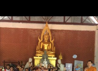 “ถ้าไม่มีศรัทธาคงไม่เกิดอะไรที่ดีมากมาย” บุญกฐินปีนี้ที่อาศรมบ้านดอกแดง ร่วมบุญทอดกฐินสามัคคีบูรณะเสนาสนะกุฏิ อาศรมพระธรรมจาริกบ้านดอกแดง หมู่ ๑๐ ตำบลบ่อสลี อำเภอฮอด จังหวัดเชียงใหม่ วันที่ ๒ พฤศจิกายน พ.ศ.๒๕๖๒ ติดต่อได้ที่ คุณวรรณา บุญประสงค์กิจ โทร. ๐๘๙-๑๑๑-๘๔๔๙