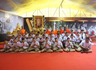 ร่วมสร้าง “มรดกธรรม” เพื่อความพ้นทุกข์ ตามพุทธประสงค์ต่อไปไม่สิ้นสุด โดย พระมหาขวัญชัย กิตฺติเมธี ป.ธ.๙, ดร. โครงการนิทรรศการภาพ พระราชกรณียกิจ พระบาทสมเด็จพระบรมชนกาธิเบศร มหาภูมิพลอดุลยเดชมหาราช บรมนาถบพิตร วัดสระเกศ ราชวรมหาวิหาร
