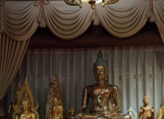 ทำไม…ลูกผู้ชายต้องบวช (ตอนที่ ๒๔) บรรพ์ที่ ๔ “ขั้นตอนการบรรพชาและอุปสมบท” (๗) ความเข้าใจเรื่องไตรสรณคมน์ โดย ญาณวชิระ สามเณรเอิร์ต และ พระราชกิจจาภรณ์ (เทอด ญาณวชิโร) ในขณะนั้น