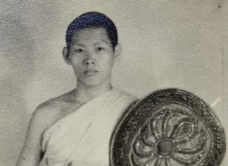 มหาจุฬาฯ งามสง่าสดชื่นกลางทะเลแห่งคลื่นลม (ตอนที่ ๑๙) “มหาจุฬาฯ กับเรื่องเก่าๆ ที่ควรเข้าใจ ๑.เลขาธิการมหาจุฬาฯ ๒๕๐๗-๒๕๒๑ : พระพรหมคุณาภร (ป.อ.ปยุตฺโต) ปัจจุบัน สมเด็จพระพุทธโฆษาจารย์