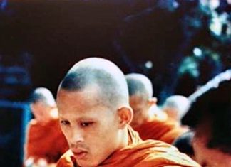 ทีฆายุโก โหตุ มหาราชา ๒๘ กรกฎา ๒๕๖๓ : รำลึกช่วงเวลามหามงคล “วชิราลงฺกรโณ ภิกขุ” ในหลวงรัชกาลที่ ๑๐ แห่งราชวงศ์จักรี ทรงผนวช ขอขอบคุณ ภาพจาก วัดบวรนิเวศวิหาร