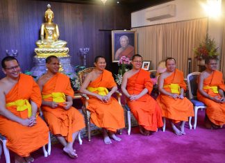 รำลึกวันวาน …มโนปณิธาน พระราชกิจจาภรณ์ (เทอด ญาณวชิโร) ตอนที่ ๗๘ “วิถีพระ…พระผู้ปิดทองหลังพระ ” (จากซ้าย) พระมหานภันต์ สนฺติภทฺโท, พระครูสิริวิหารการ, พระราชกิจจาภรณ์, พระมหาไกรวรรณ์ ชินทตฺติโย, พระครูวิจิตรสังฆการ และ พระมหาประสงค์ ณฏฐปญฺโญ