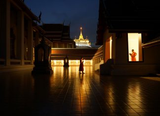 ทำไม…ลูกผู้ชายต้องบวช (ตอนที่ ๒๙) บรรพ์ที่ ๕ (๑) สิ่งที่พระภิกษุผู้บวชใหม่ควรทำความเข้าใจเกี่ยวกับกิริยามารยาท โดย ญาณวชิระ : พระราชกิจจาภรณ์ (เทอด ญาณวชิโร) เรียบเรียง ขอขอบคุณ ภาพถ่ายโดย พระมหาปฐมพงษ์ ญาณวํโส จริยธรรมแชนแนล สำนักงานส่งเสริมคุณธรรม จริยธรรม และความมั่นคงแห่งสถาบันชาติ พระศาสนา พระมหากษัตริย์ วัดสระเกศ