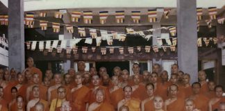 เจ้าประคุณสมเด็จพระพุฒาจารย์ (เกี่ยว อุปเสโณ) ประกอบพิธีอุปสมบทแบบพระสงฆ์ไทยให้กับชาวไต้หวัน