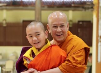 “ความอบอุ่นในสายสัมพันธ์ลึกซึ้งที่ผูกพันกันด้วยพระพุทธศาสนา” ระหว่าง สมเด็จพระไวโรจนะ รินโปเช “เจ้าชายลามะน้อย” แห่งราชอาณาจักรภูฏาน และ พระพรหมสิทธิ เจ้าอาวาสวัดสระเกศฯ