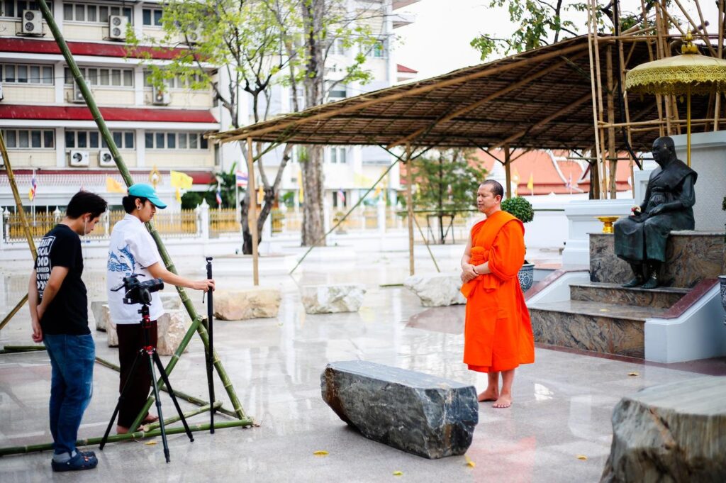 เมื่อวันที่ ๒๖ กุมภาพันธ์ พุทธศักราช ๒๕๖๙ พระอาจารย์กาญจน์ สุญาณิกโพธิ ป.
ได้บันทึกเทปเล่าประวัติความเป็นมาของ “ต้นพระศรีมหาโพธิ์”
ตลอดจนเหตุการณ์สำคัญทางประวัติศาสตร์ที่เกี่ยวเนื่อง เพื่อเผยแพร่ให้พุทธศาสนิกชนได้ศึกษาเรียนรู้
