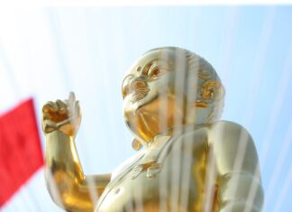 “การพ้นทุกข์ในสังสารวัฏ คือ ชัยชนะและอิสรภาพของมนุษย์ที่แท้จริง” รำลึก ๒๖ พุทธศตวรรษ พุทธศักราช ๒๕๕๕ จากหนังสือ “พุทธชยันตี ๒๖๐๐ ปี แห่งการตรัสรู้” เรียบเรียงโดย พระราชกิจจาภรณ์ (เทอด ญาณวชิโร)