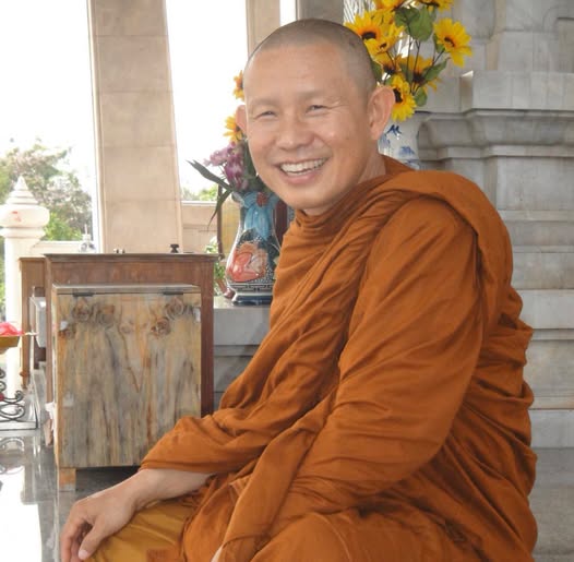 พระอาจารย์วิชัย กัมมสุทโธ ประธานสงฆ์ สถานปฏิบัติธรรมป่าวิเวกสิกขาราม อำเภอพล จังหวัดขอนแก่น