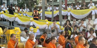 “พลิกฟื้นวิถีพุทธริมคลอง มรดกทางวัฒนธรรมอันล้ำค่า เอกลักษณ์แห่งกรุงรัตนโกสินทร์” กรุงเทพมหานคร และคณะสงฆ์วัดสระเกศ เตรียมความพร้อม พิธีตักบาตรทางเรือพระสงฆ์ ๒๒๕ รูป ๔๐ วัด ในงาน “สายน้ำแห่งชีวิต ใต้ร่มพระบารมี สืบสานวิถีรัตนโกสินทร์” ๒๔–๓๑ กรกฎาคม พุทธศักราช ๒๕๖๙